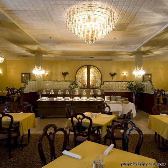 The Hotel Hot Springs Restaurace fotografie